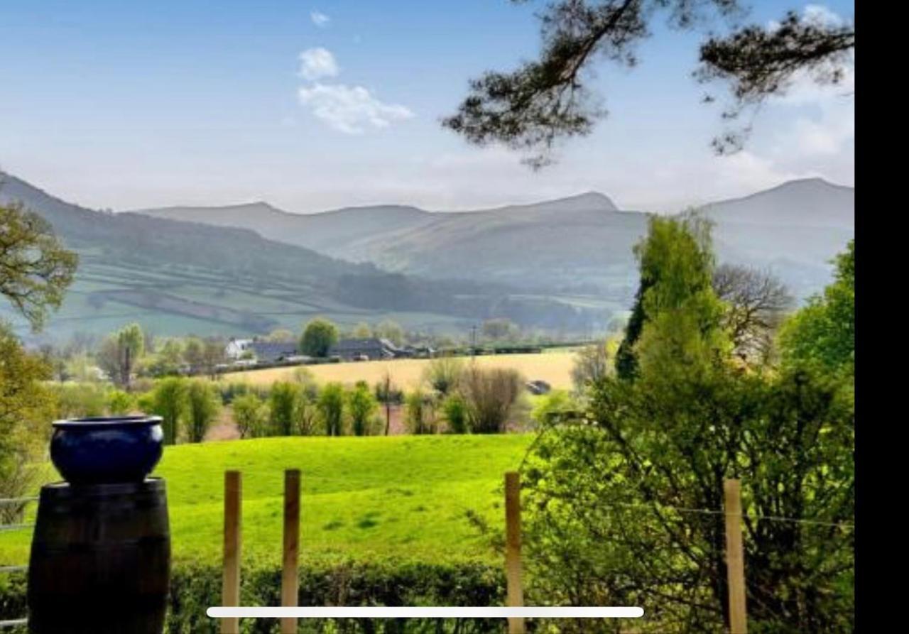 Mountain Suite, Stunning Views, Brecon Beacons Llanhamlach ภายนอก รูปภาพ